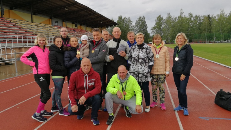 Tukuma un Engures veterānu sportistiem medaļu birums Latvijas čempionātā vieglatlētikā