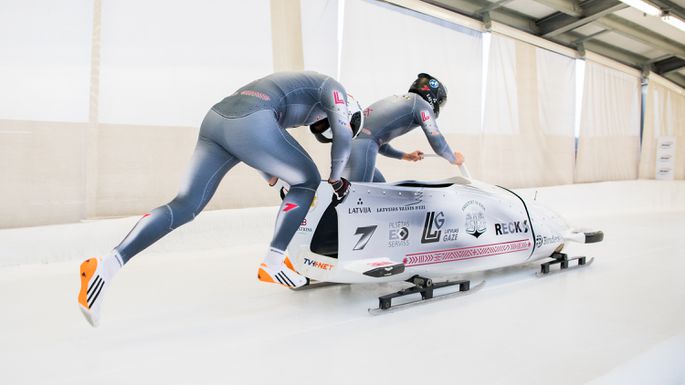 Inficēšanās ar Covid-19 dēļ Latvijas bobsleja izlase nedosies uz pasaules kausa posmu Vinterbergā