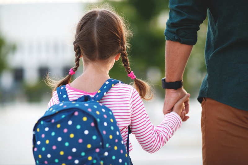 Par bērniem un studentiem četrus mēnešus maksās atbalstu 50 eiro mēnesī Par bērniem un studentiem četrus mēnešus maksās atbalstu 50 eiro mēnesī