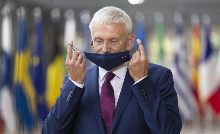 Kariņš: Valdība un sabiedrība nevarēs visu laiku uzturēt ekonomiku ar visāda veida subsīdijām Kariņš: Valdība un sabiedrība nevarēs visu laiku uzturēt ekonomiku ar visāda veida subsīdijām