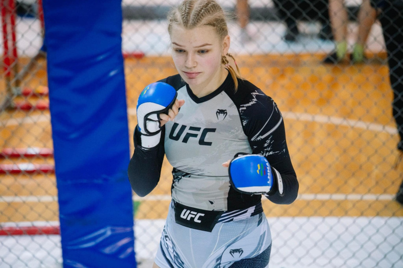 Liene Zvirbule Lietuvas čempionātā MMA izcīna 2. vietu Liene Zvirbule Lietuvas čempionātā MMA izcīna 2. vietu