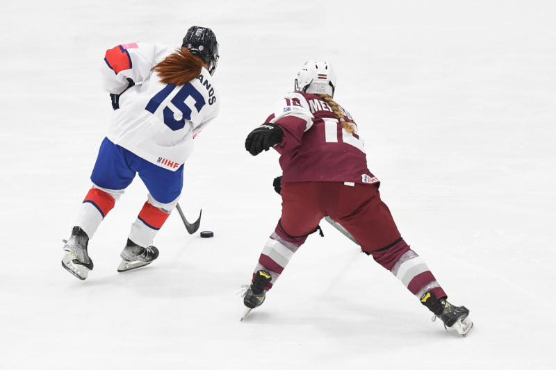 Latvijas U18 dāmu hokeja izlase ar divām uzvarām uzsākušas pasaules čempionātu Latvijas U18 dāmu hokeja izlase ar divām uzvarām uzsākušas pasaules čempionātu