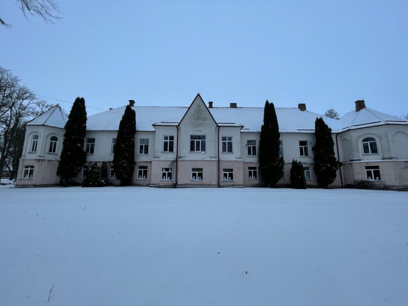 Par spīti iedzīvotāju protestiem no gada sākuma slēgta Vānes sākumskola