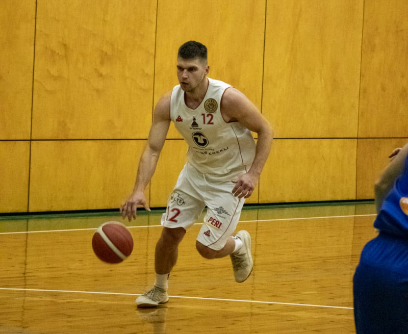BK "Jaunpils" basketbolisti ar 83:69 uzveic Grobiņas vienību