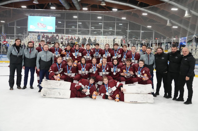 Latvijas U17 hokeja izlasei sudrabs Jaunatnes olimpiādē