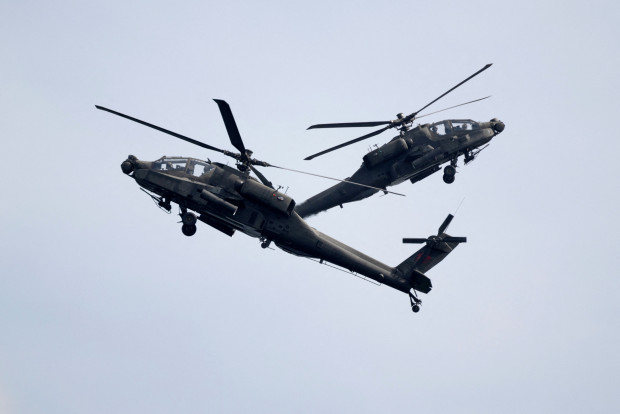 Drīzumā Latvijā ieradīsies 22 ASV kaujas helikopteri un simtiem tehnikas vienību Drīzumā Latvijā ieradīsies 22 ASV kaujas helikopteri un simtiem tehnikas vienību