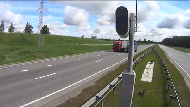 Naudas trūkuma dēļ šogad uz Latvijas ceļiem neparādīsies jaunie fotoradari