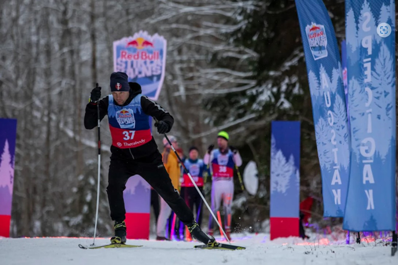 Lavrinovičs piedalījies "Red Bull" slēpošanas sacensībās