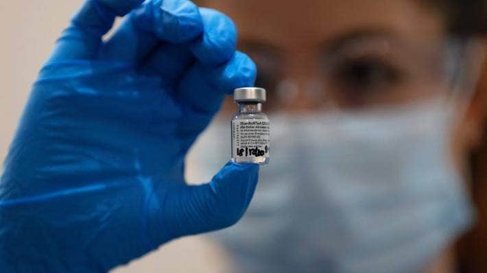 Saglabājot esošos ierobežojumus, epidemioloģiskā situācija Latvijā uzlabosies maijā