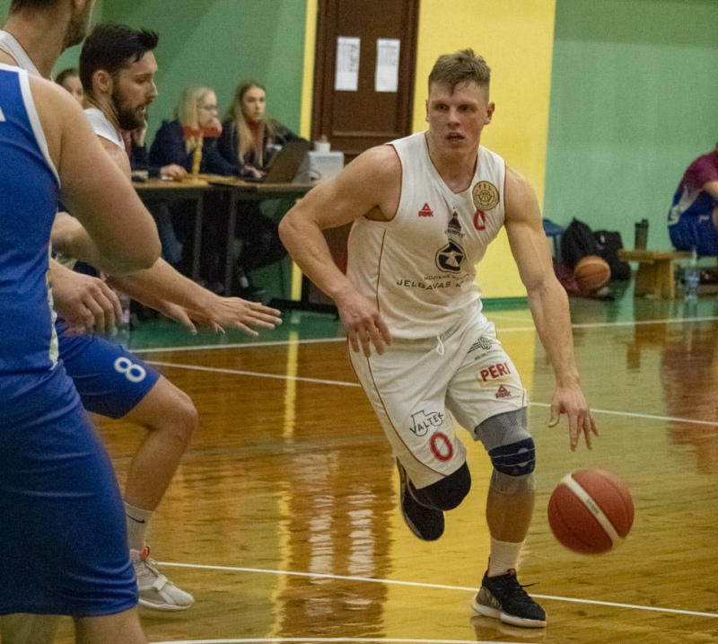 BK "Jaunpils" basketbolisti veiksmīgi uzsākuši izslēgšanas spēļu turnīru
