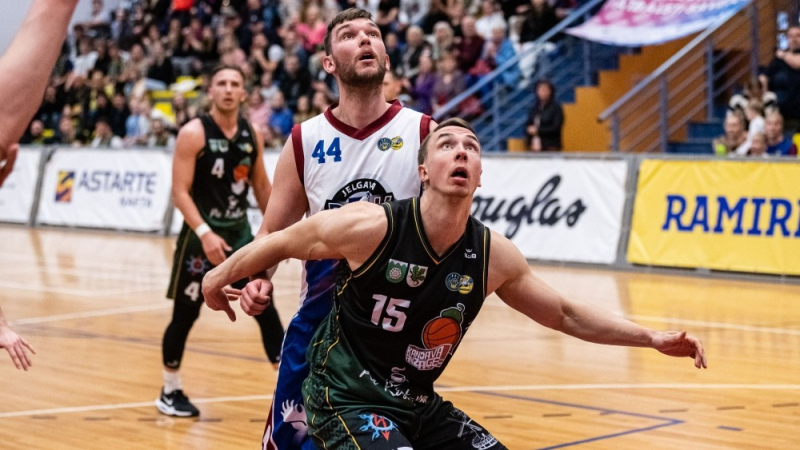 Kandavnieki gāž "Jelgavu" no čempionu troņa, MVP balvu iegūst Guntars Strāķis