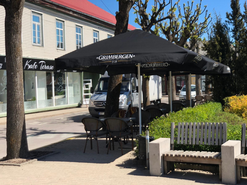 Saeima ignorē valdību un atļauj no 7. maija atvērt āra terases Saeima ignorē valdību un atļauj no 7. maija atvērt āra terases