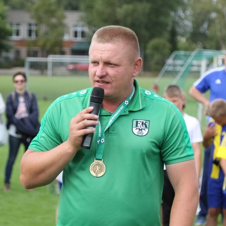 Sergejs Kovaļovs atkārtoti tiek virzīts uz Latvijas futbola federācijas viceprezidenta amatu Sergejs Kovaļovs atkārtoti tiek virzīts uz Latvijas futbola federācijas viceprezidenta amatu