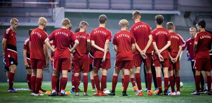 FK "Tukums 2000" futbolisti Čevers un Štāls iekļauti Latvijas U17 izlasē
