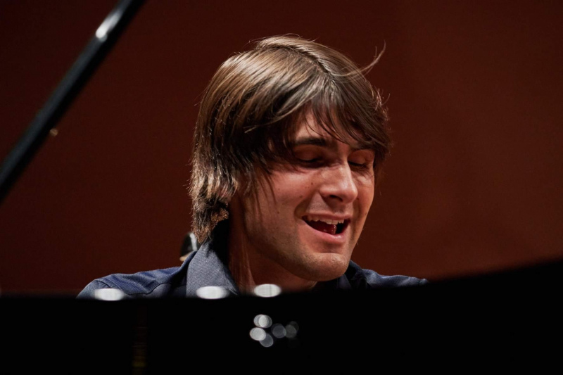 Pianists Vestards Šimkus apbalvots ar Triju zvaigžņu ordeni Pianists Vestards Šimkus apbalvots ar Triju zvaigžņu ordeni