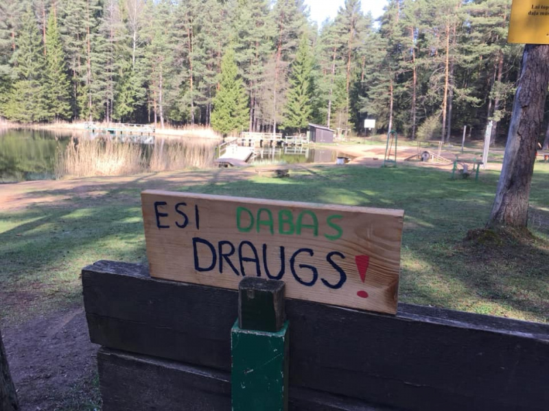 Arī šogad Melnezerā Lielajā talkā piedalīsies ūdenslīdēji no Rīgas Arī šogad Melnezerā Lielajā talkā piedalīsies ūdenslīdēji no Rīgas