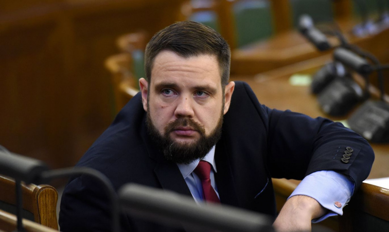 Ja KPV LV frakcija lūgs Vitenberga demisiju, tad Kariņš šo demisiju pieprasīs Ja KPV LV frakcija lūgs Vitenberga demisiju, tad Kariņš šo demisiju pieprasīs