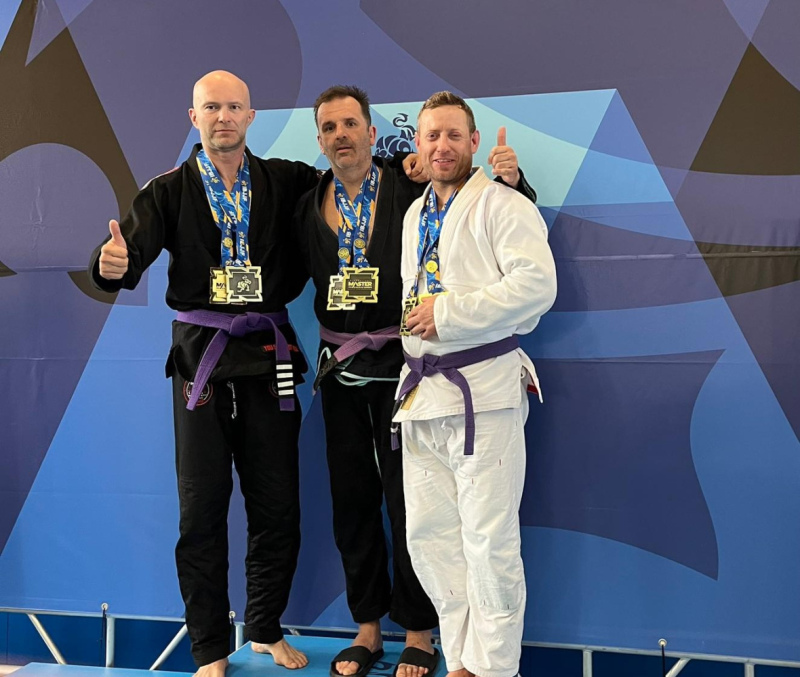 Dzintars Lācis Eiropas čempionātā BJJ veterāniem izcīna divas medaļas Dzintars Lācis Eiropas čempionātā BJJ veterāniem izcīna divas medaļas