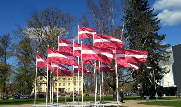 Svētku brīvdiena būs saulaina un silta; nākamnedēļ – salnas Svētku brīvdiena būs saulaina un silta; nākamnedēļ – salnas