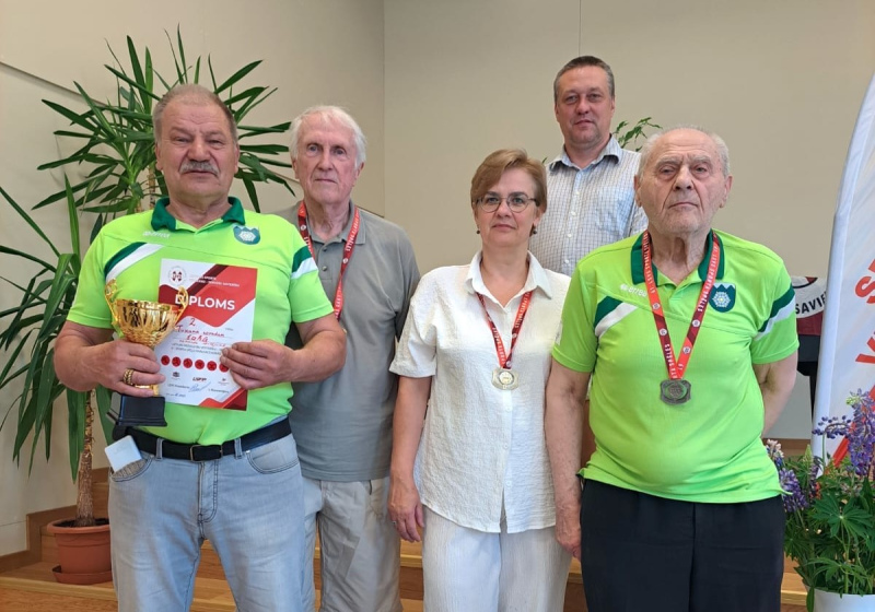 Tukuma vecmeistaru starti šahā un badmintonā Baložos Tukuma vecmeistaru starti šahā un badmintonā Baložos