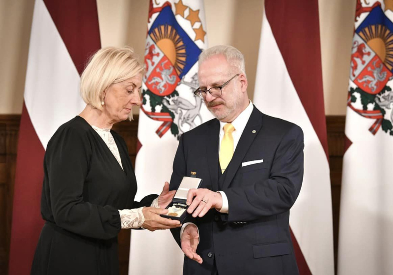 Tukuma novadnieki saņēmuši valsts augstākos apbalvojumus Tukuma novadnieki saņēmuši valsts augstākos apbalvojumus