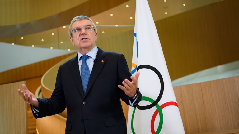 Starptautiskās olimpiskās komitejas prezidents akceptē, ka olimpiskās spēles otrreiz pārceltas netiks