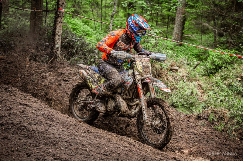 Enduro braucējs Gints Bērziņš uzvar Latvijas kausa 1. posmā "cross country"