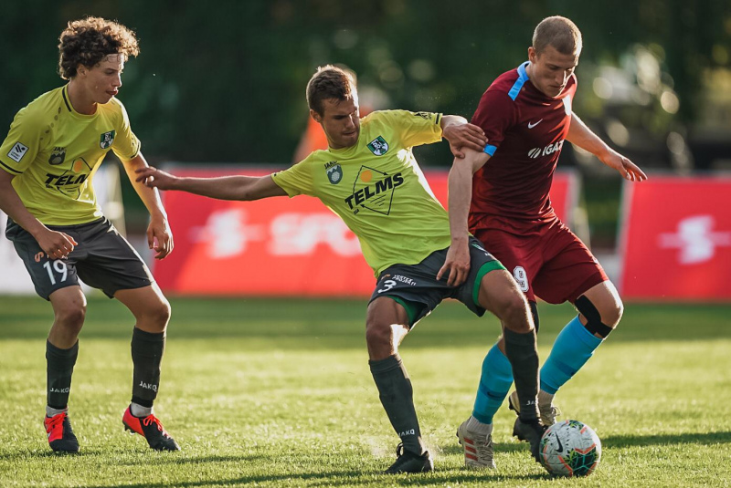 FK "Tukums 2000" ar minimālu vārtu starpību piekāpjas FK "Jelgava"