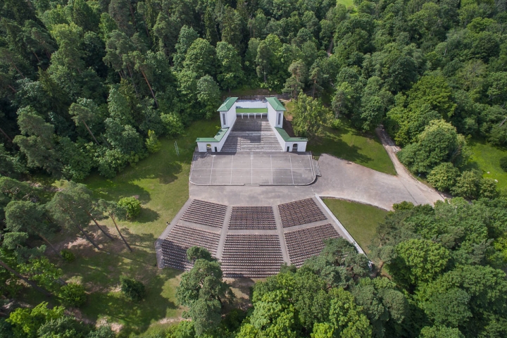 Iedzīvotāji sašutuši, ka Tukumā nav bijusi Zaļumballe kā ikgadu Durbes estrādē