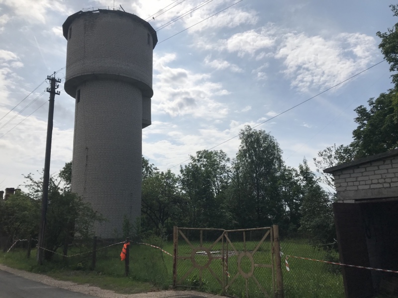 Tukums 2 iedzīvotājiem izbūvēs bērnu laukumu un nojauks veco ūdens torni