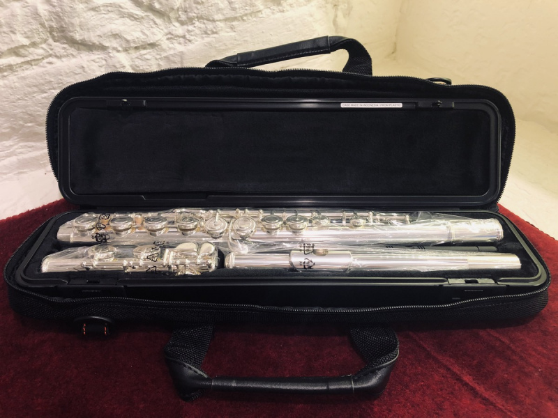 Kandavas mākslas un mūzikas skola pa 1099 EUR iegādājusies flautu
