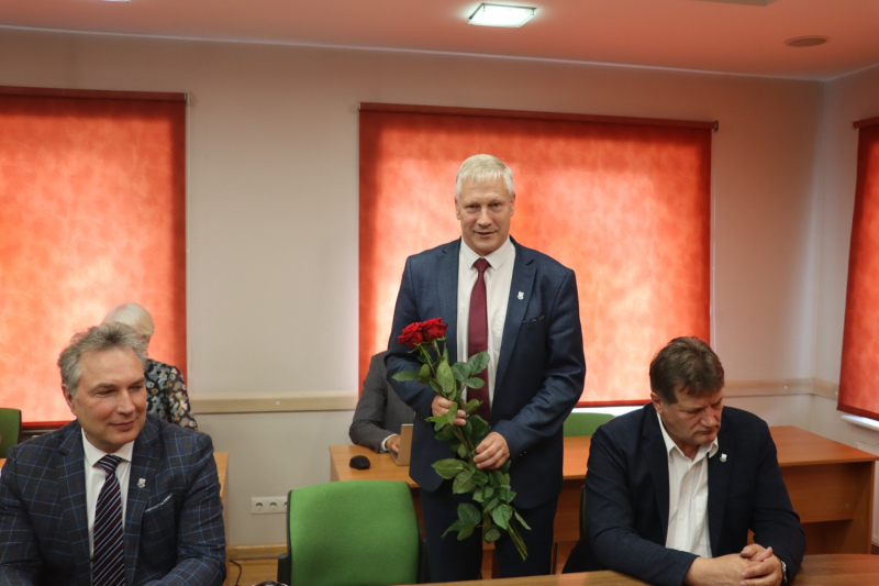 Tukuma novada pašvaldībā par priekšsēdētāju pārvēlē Gundaru Važu Tukuma novada pašvaldībā par priekšsēdētāju pārvēlē Gundaru Važu