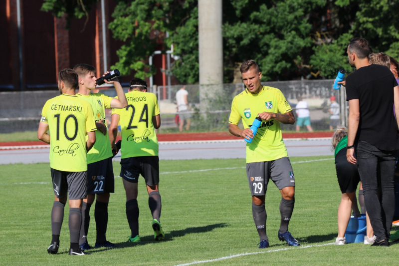 FK "Tukums 2000" tuvākās rezerves piedzīvo otro zaudējumu Dublieru čempionātā FK "Tukums 2000" tuvākās rezerves piedzīvo otro zaudējumu Dublieru čempionātā