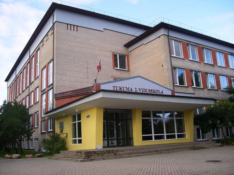 Tukuma 2.vidusskolas pārbūvei Iepirkumu uzraudzības birojs aizliedz slēgt līgumu