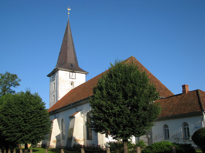 Arheoloģisko izrakumu noslēgumu skate pie Tukuma Sv. Trīsvienības notiks 15. jūlijā Arheoloģisko izrakumu noslēgumu skate pie Tukuma Sv. Trīsvienības notiks 15. jūlijā