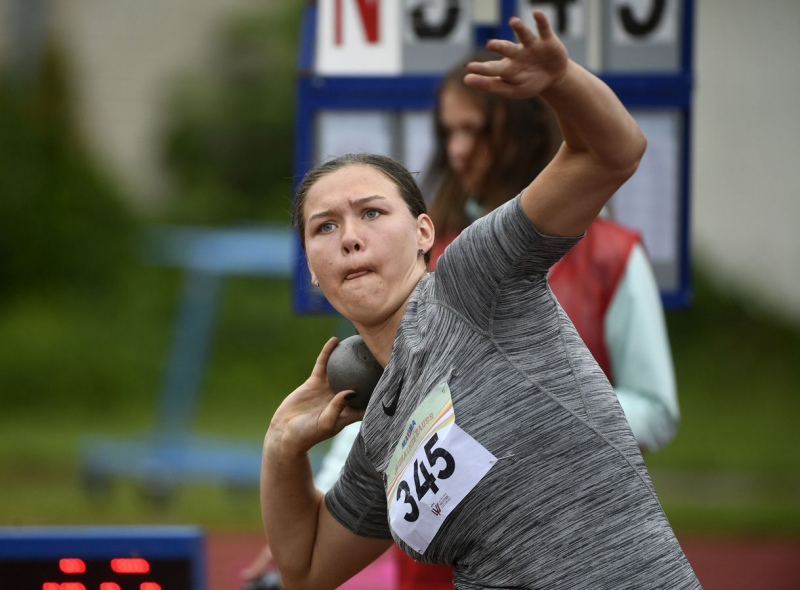 Tukuma lodes grūdēja Alise Ciemiņa uzvar U16 Latvijas čempionātā Tukuma lodes grūdēja Alise Ciemiņa uzvar U16 Latvijas čempionātā
