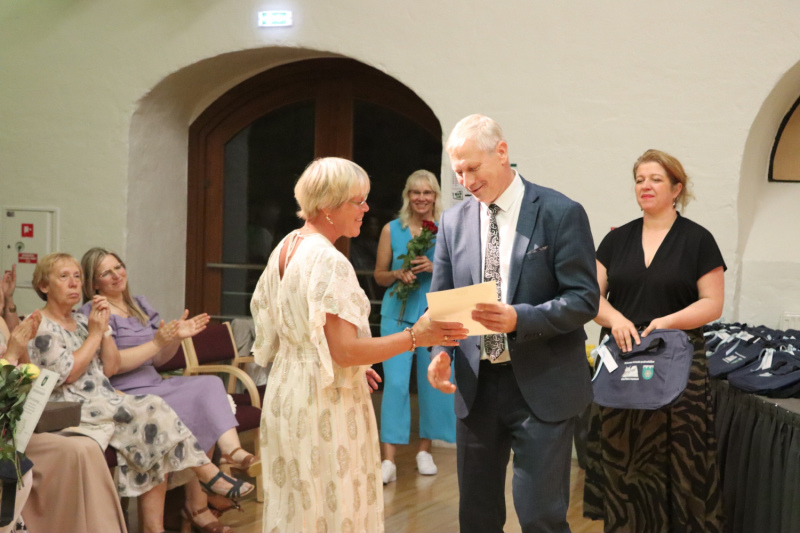 Godināti "XIII Latvijas Skolu jaunatnes dziesmu un deju svētku" pedagogi Godināti "XIII Latvijas Skolu jaunatnes dziesmu un deju svētku" pedagogi