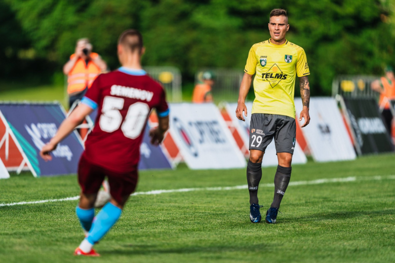 Tukuma futbolisti piekāpjas Virslīgas līdera RFS priekšā Tukuma futbolisti piekāpjas Virslīgas līdera RFS priekšā