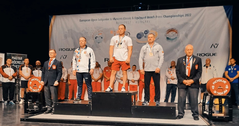 Kanbergs kļuvis par Eiropas čempionu svara stieņa spiešanā guļus