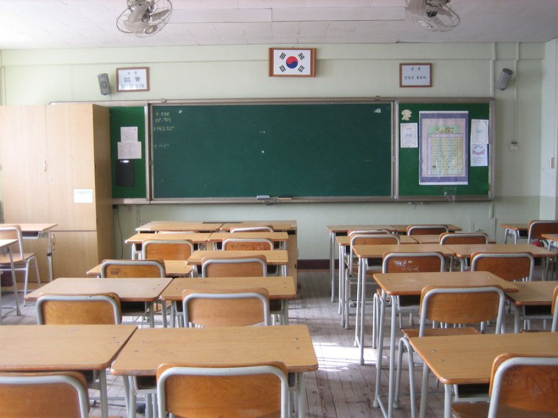 Skolas aizslēgtu tikai kritiskā Covid-19 situācijā Skolas aizslēgtu tikai kritiskā Covid-19 situācijā