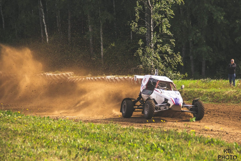 Tukuma autosportists Sproģis izcīna uzvaru Latvijas autokrosa čempionāta 2. posmā