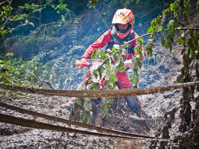 Hard Enduro sacensībās Dzirciemā otro gadu pēc kārtas uzvar Edgars Siliņš