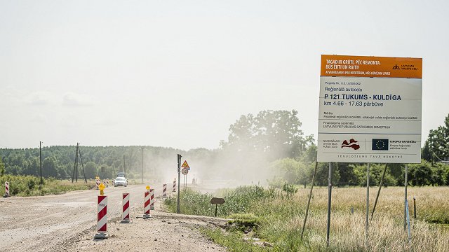 Reģionālā autoceļa Tukums–Kuldīga posmā būvniekam jāpārbūvē asfaltbetona kārta un jāsniedz papildu garantijas