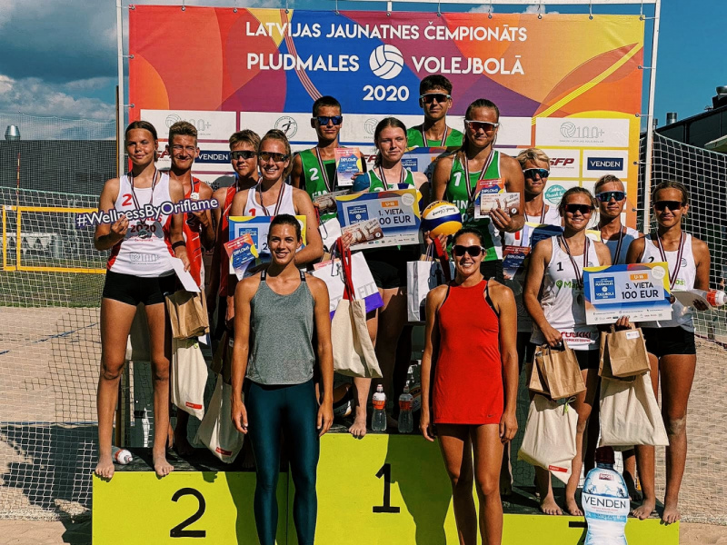 Kitija Martini-Ādamsone izcīna Latvijas čempionāta bronzu pludmales volejbolā
