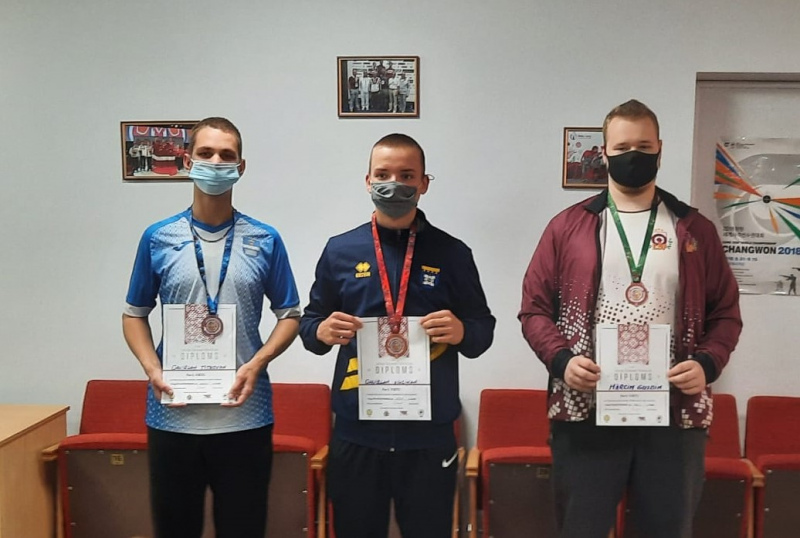 Tukuma un Dobeles šautuvēs aizvadīts Latvijas junioru čempionāts ložu šaušanā Tukuma un Dobeles šautuvēs aizvadīts Latvijas junioru čempionāts ložu šaušanā