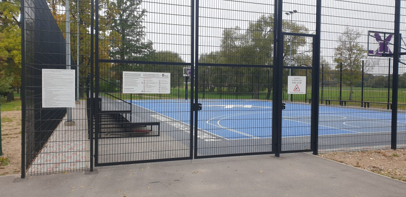 Tukumā publiskai lietošanai ir atvērts Porziņģa vārdā nosauktais āra basketbola laukums