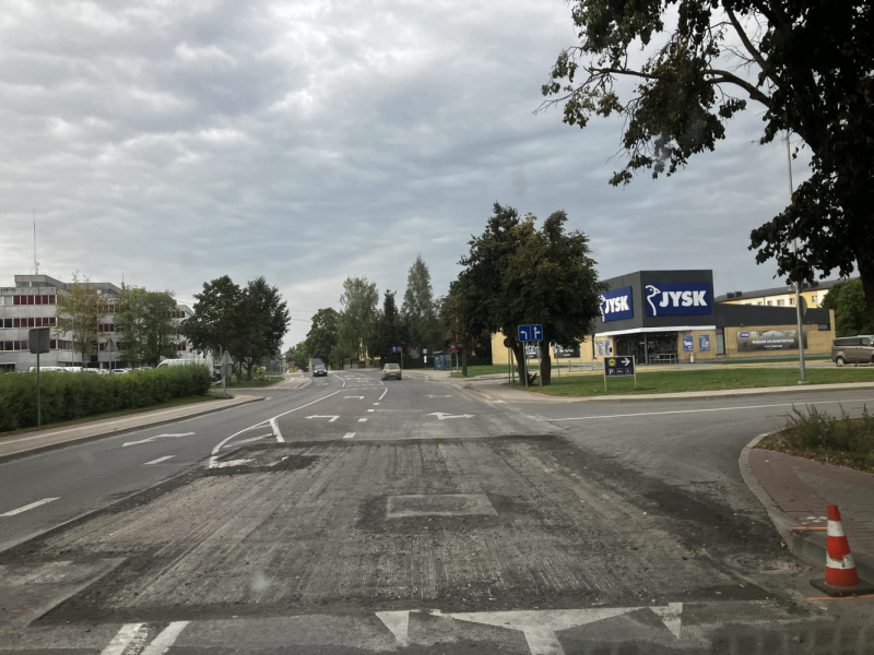 Šonedēļ Tukumā tiks veikti asfalta seguma remonta darbi Šonedēļ Tukumā tiks veikti asfalta seguma remonta darbi
