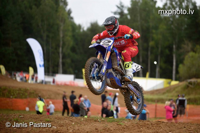 Lavrovs uzvar Latvijas čempionāta motokrosa posmā Dobelē