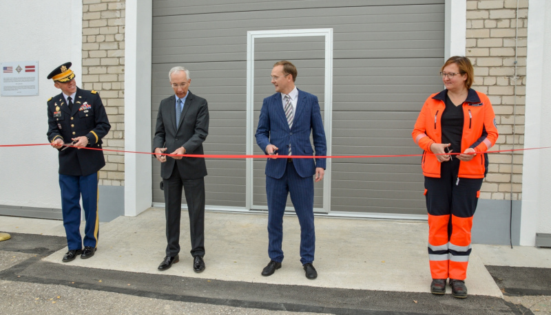Atzīmē NMPD Valsts materiālo rezervju Kandavas noliktavas renovācijas projekta pabeigšanu Atzīmē NMPD Valsts materiālo rezervju Kandavas noliktavas renovācijas projekta pabeigšanu