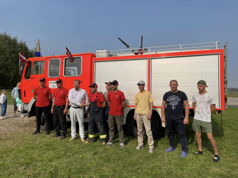 Zantes brīvprātīgie ugunsdzēsēji izsolē Vācijā tiek pie ilgi kārotā jaunā auto Zantes brīvprātīgie ugunsdzēsēji izsolē Vācijā tiek pie ilgi kārotā jaunā auto